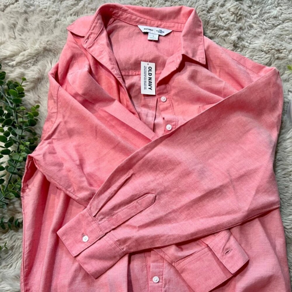 Old Navy Pink Boyfriend Shirt – Size S (New With Tag)